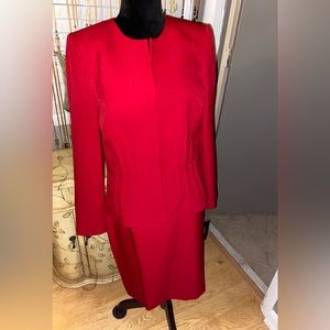 Tahari two piece suit